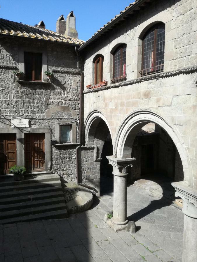 דירות ויטרבו Domus Del Teatro מראה חיצוני תמונה
